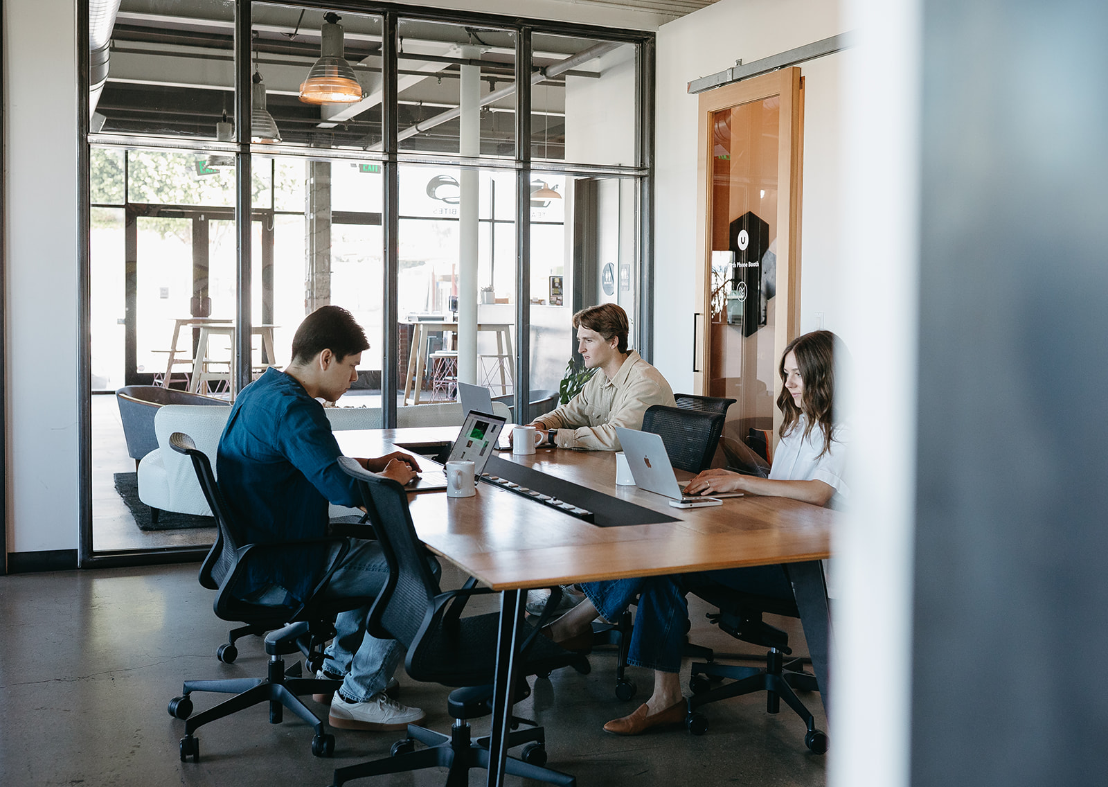 Members working at Union Cowork